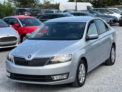 Skoda Rapid/Spaceback 1.2 TSI - Navigation - Sièges chauffants - Euro 6b