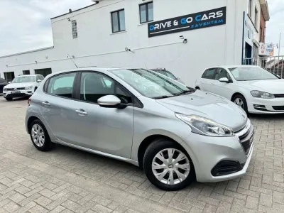 Peugeot 208 1.2i Benzine | Airco | Navigatie | Cruis Control