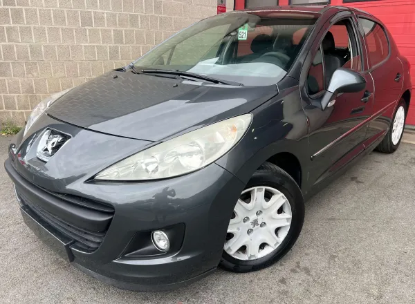 Peugeot 207 + 1.4 HDi Access + CLIM