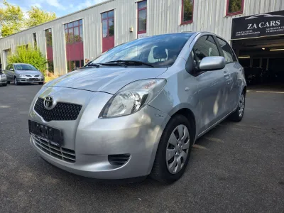 Toyota Yaris Yaris 1.3i VVT-i 16v ** EXPORT HORS EUROPE**