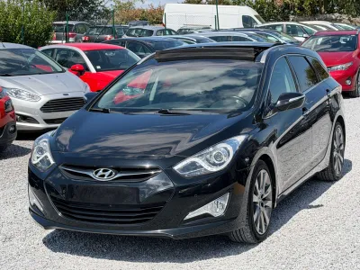 Hyundai i40 SW 1.7 CRDi - Toit Pano - Cuir - Navigation - Caméra
