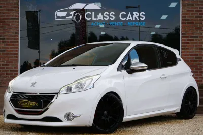 Peugeot 208 1.6i GTi 200 CV / NAVI / BLUETOOTH / SIÈGES CHAUFFANTS / CARNET COMPLET