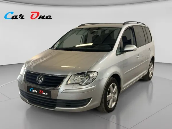 Volkswagen Touran 1.9 TDI 105 FAP Confortline DSG7 7 Places
