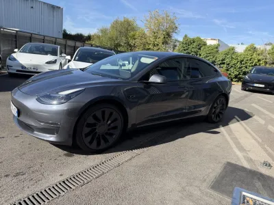 Tesla Model 3 PERFORMANCE