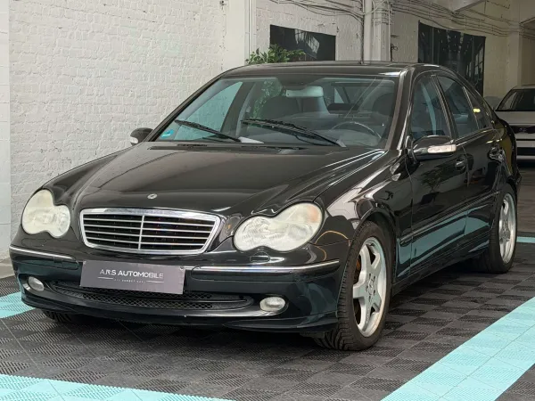Mercedes-Benz C 240 Avantgarde - Avec contrôle technique