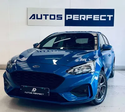 Ford Focus 1.5 i ST Line CAMERA DE RECUL PDC AV AR NAVI CARPLAY SIEGE CHAUF KEYLESS 1ER PROPRIETAIRE