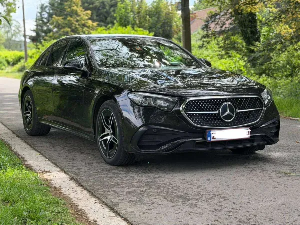 Mercedes-Benz E 200 4-Matic AMG Line - Garantie 12 mois