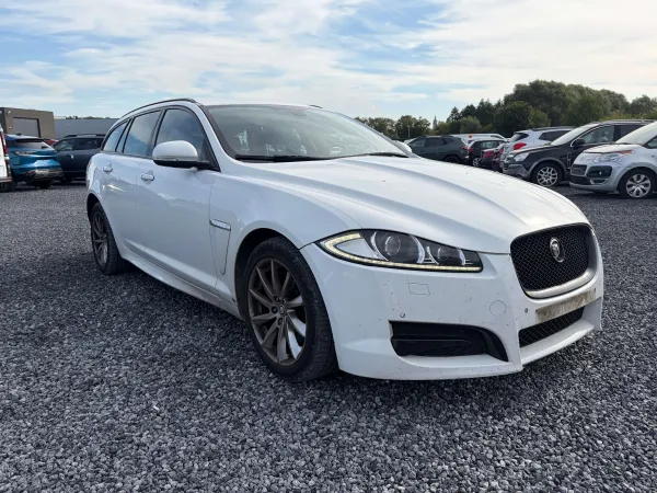 Jaguar XF SW 2.2 D / Etat correct / Marchand ou Export