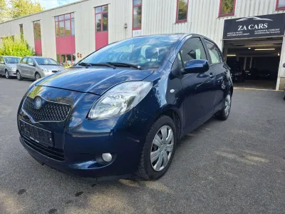 Toyota Yaris Yaris 1.3i VVT-i 16v ** EXPORT HORS EUROPE**