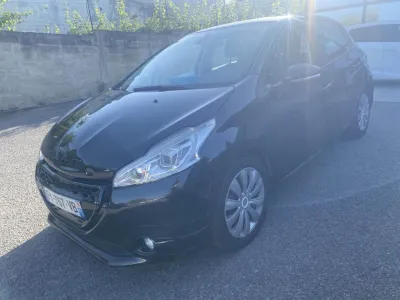 Peugeot 208 1.4 e-HDi FAP - BV MP5 BERLINE Active PHASE 1