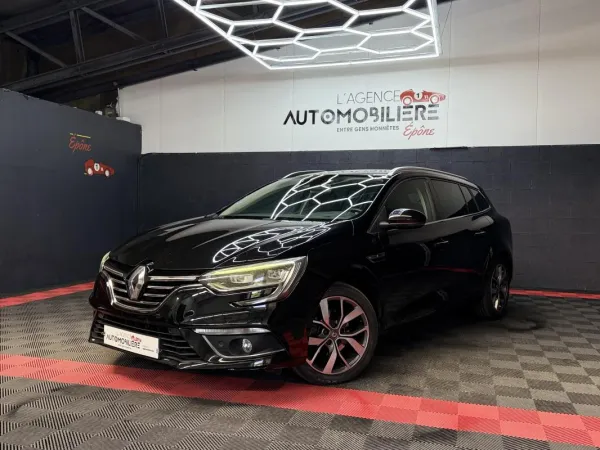Renault Megane IV Estate Tce 130 Energy EDC Intens 7.0 CV