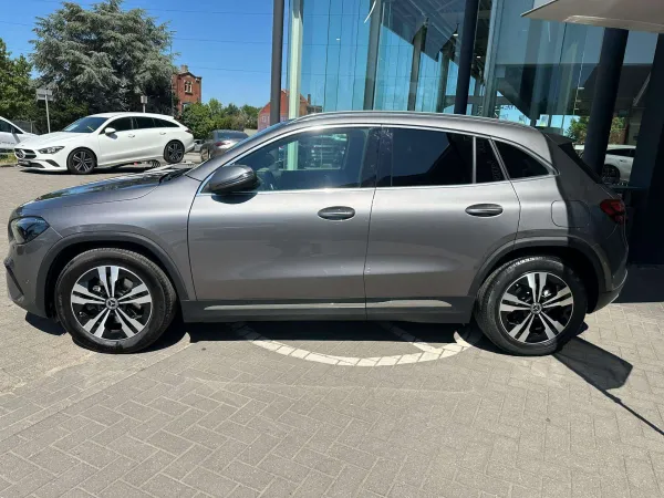 Mercedes-Benz GLA 180 GLA Business Line