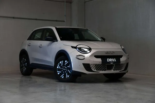 Fiat 600 1.2 - DCT - MHEV - Carplay - Klimatisatie - Camera