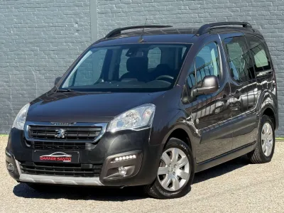 Peugeot Partner ! RÉSERVÉE ! RÉSERVÉE ! RÉSERVÉE !