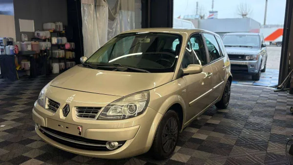 Renault Megane SCENIC 1.6l BENZINE Bj.2009