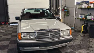 Mercedes-Benz 190 Benzine AUTOMATIQUE bj. 1988 178000km Oldtimer