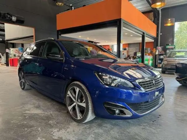 Peugeot 308 SW 1.2 GT Line - A/C - LIM/REG - MEDIA - CAM - TOIT PANO