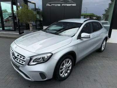 Mercedes-Benz GLA 180 I Benzine Luxury line Camera Gps 76000km