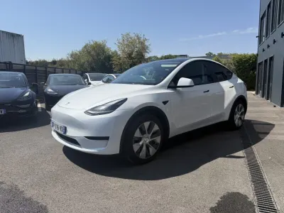 Tesla Model Y STANDARD RWD