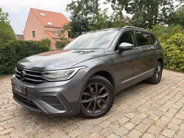 Volkswagen Tiguan Allspace 2.0 TDi SCR Life Business 7pl. DSG ### 183000 km ###