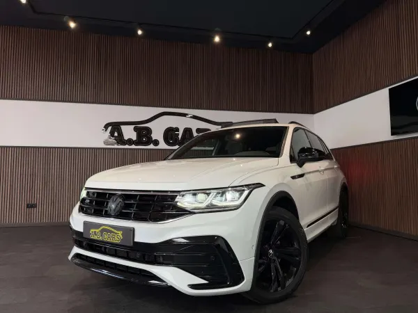 Volkswagen Tiguan 1.5 TSI R-Line - DSG - 1ERPRO - FULL OPTIONS