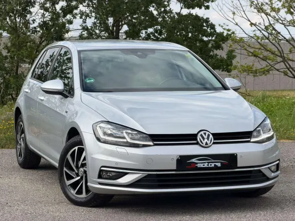 Volkswagen Golf FACE LIFT • AUTOMATIQUE •