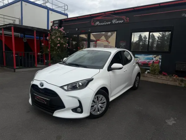 Toyota Yaris HYBRIDE AFFAIRES MY22 116H DYNAMIC BUSINESS + PROGRAMME BEYOND ZERO ACADEMY