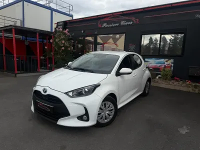 Toyota Yaris HYBRIDE AFFAIRES MY22 116H DYNAMIC BUSINESS + PROGRAMME BEYOND ZERO ACADEMY