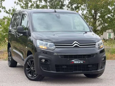 Citroen Berlingo * AUTOMATIQUE * CAM DE RECUL * CARPLAY * JANTES