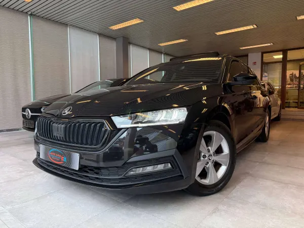 Skoda Octavia Octavia SW 1.0 TSI eTec DSG*TOIT OUVRANT*PANORAMIQUE-GARANTIE 12M