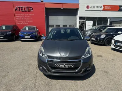 Peugeot 208 1.6 HDI 75 CV