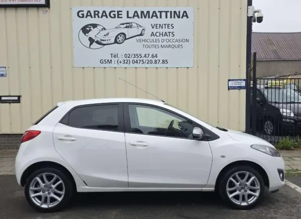 Mazda 2 2 1.3i Sport garantie 1 an