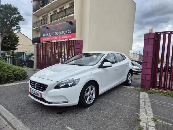 Volvo V40 2.0 T2 120 MOMENTUM BVA