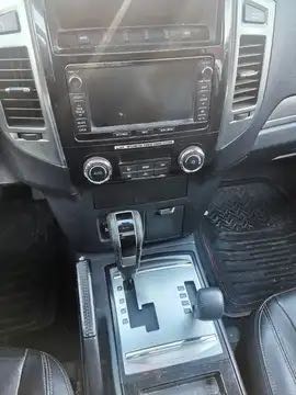 Mitsubishi Pajero 3.2 DI-D Invite