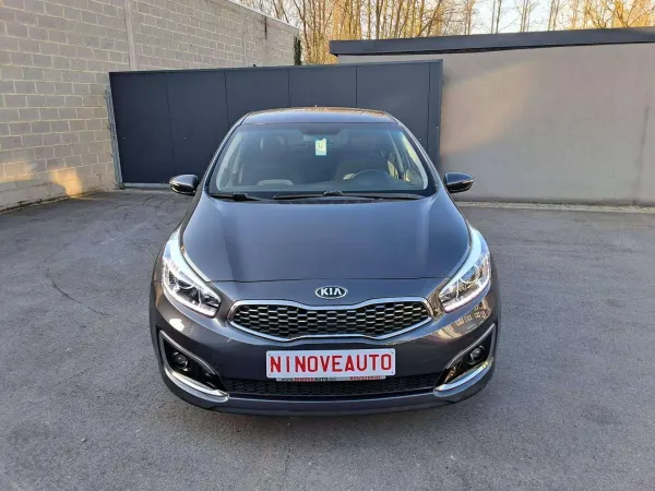 Kia Ceed / cee'd 1.4i Access CARPLAY CAM PARKHULP ACHT CRUISE NAV