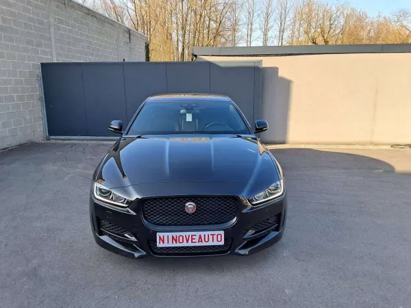 Jaguar XE 2.0 D E-Performance P R-SPORT NAVI CAM PARKH V&A
