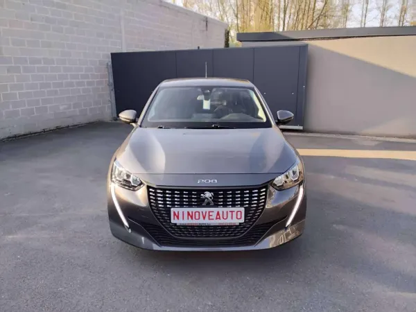 Peugeot 208 1.2i PureTech Allure Pack AUTOM CARPLAY CAM CRUIS