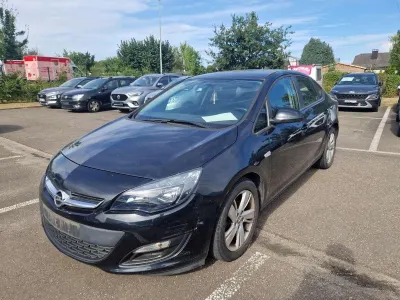 Opel Astra PRIX MARCHAND OU EXPORT