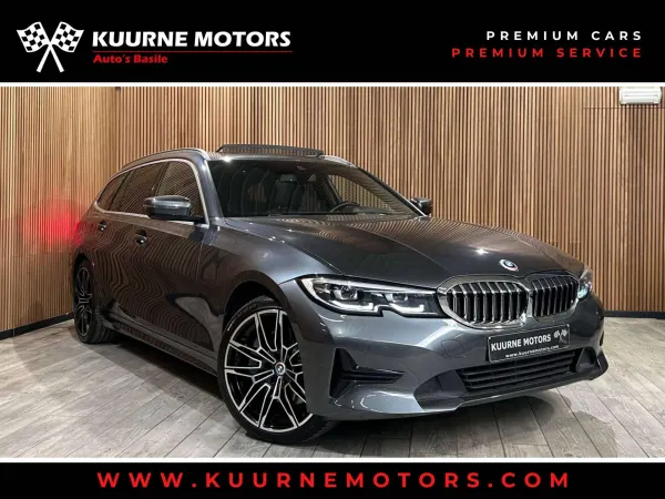 BMW 330 e Touring Alu19"/Pano/Leder/LedAdap/Cam/Live/Carplay *1j garantie*