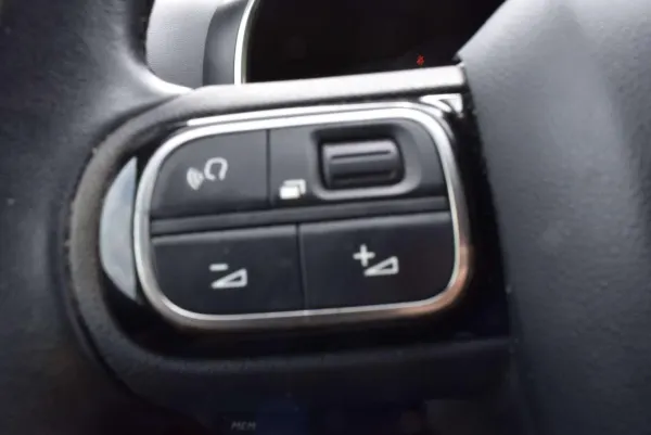Citroen C5 Aircross 1.2i Shine Airco/GPS/CarPlay ***12M GARANTIE***