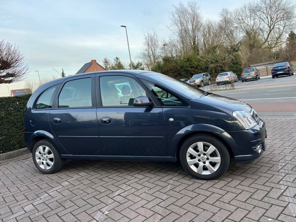 Opel Meriva 1.7 CDTI ESSENTIA