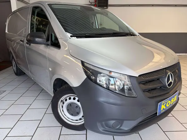 Mercedes-Benz Vito Vito 2.1 BlueTEC Perfect Tool // 1ER PROPRIETAIRE+3 PLACES+URILITAIRE+CT+CARPASS//
