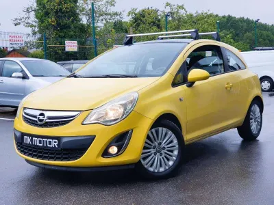 Opel Corsa 🟢1.7 DIESEL - 1ER MAIN - TOIT OUVRANT - GPS