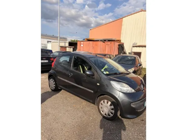 Peugeot 107 1.0i 12V Trendy MOTEUR A CHAINE