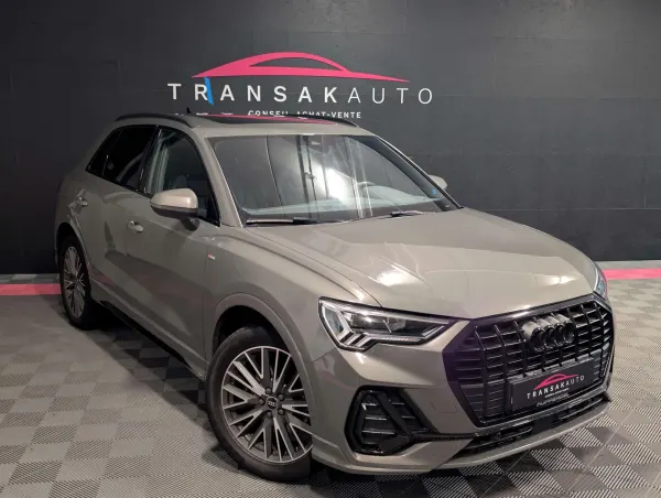 Audi Q3 35 TFSI S line S tronic — Toit panoramique — CarPlay — Caméra