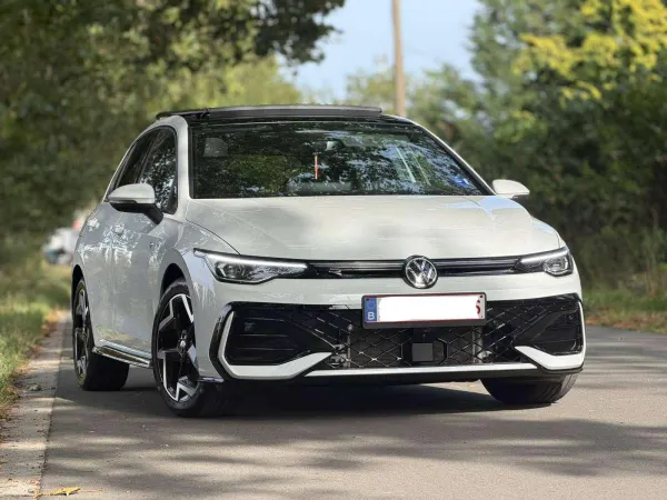 Volkswagen Golf 2.0 TDi R-Line Business Premium DSG-Garantie 06/2028