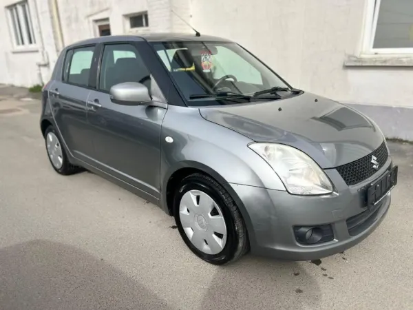 Suzuki Swift Berline GLX 5 portes