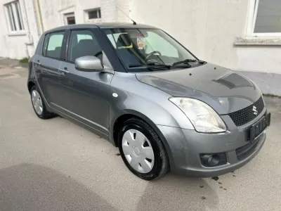 Suzuki Swift Berline GLX 5 portes