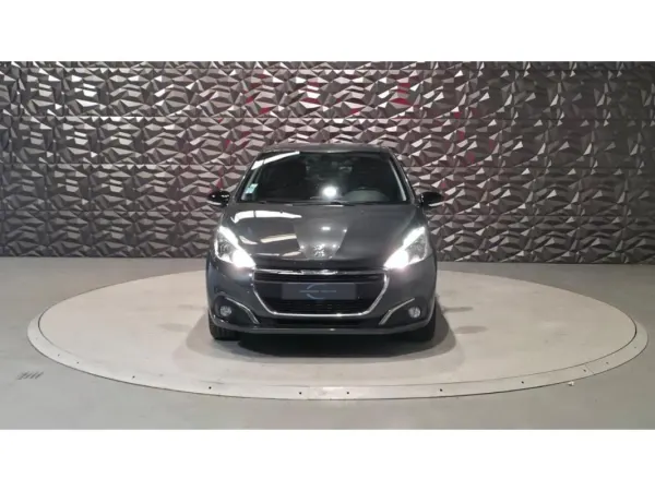 Peugeot 208 1.2i Pure Tech 12V S&S - 110 BERLINE GT Line PHASE 2