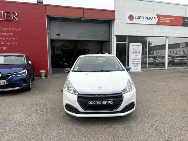 Peugeot 208 1.0 VTI 70CV LIKES BVM5